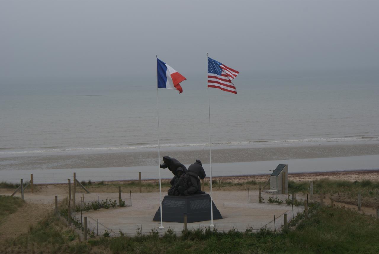 Utah Beach Bed & Breakfast Sainte-Marie-du-Mont  Exterior photo